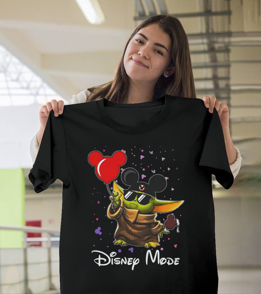 Disney Mode Baby Yoda With Mickey Balloon And Ears T-Shirt