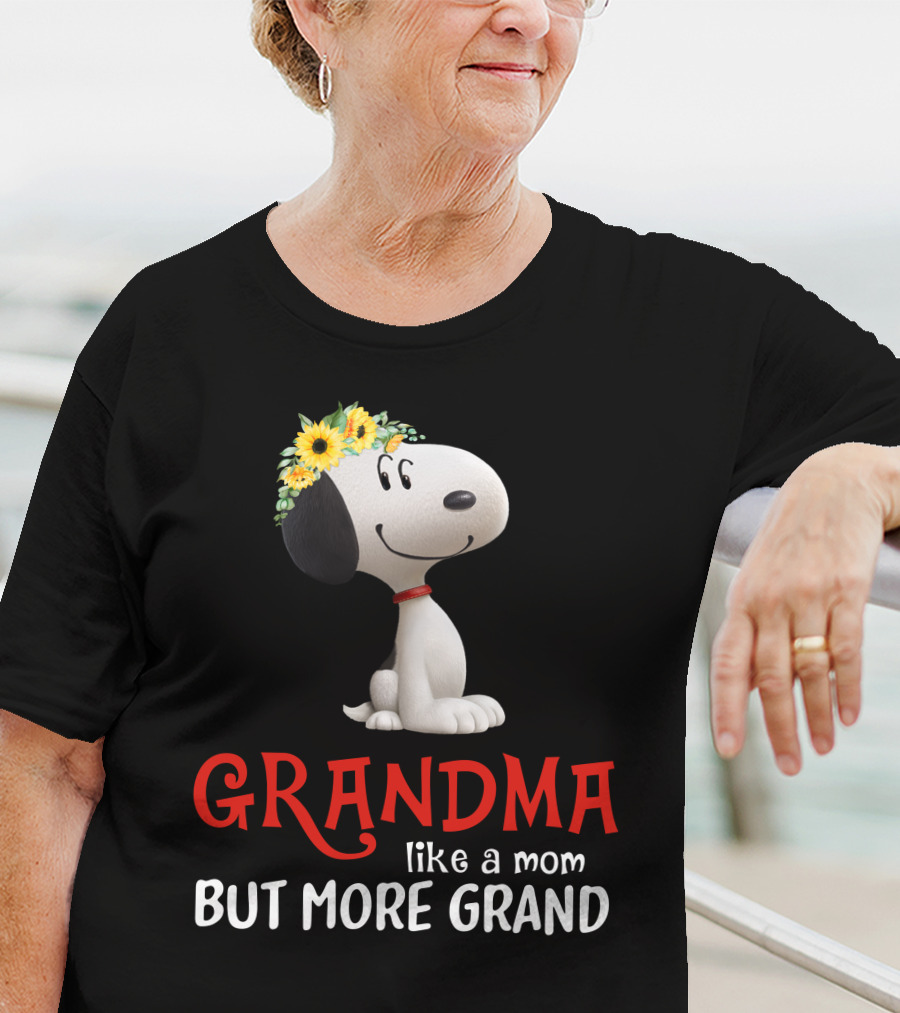 GRANDMA Like A Mom But More Grand Snoopy Sunflower Crown T-Shirt