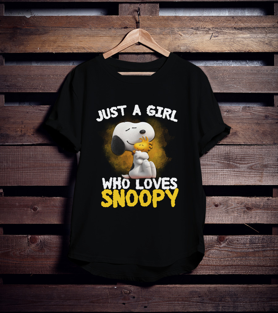Just A Girl Who Loves Snoopy T-Shirt