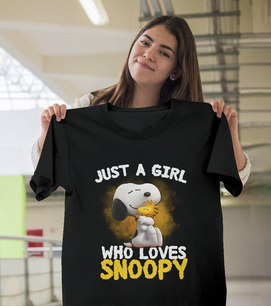Just A Girl Who Loves Snoopy T-Shirt