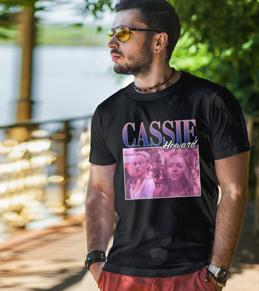 Cassie Howard Euphoria Taylorstoebeans 90s T-Shirt