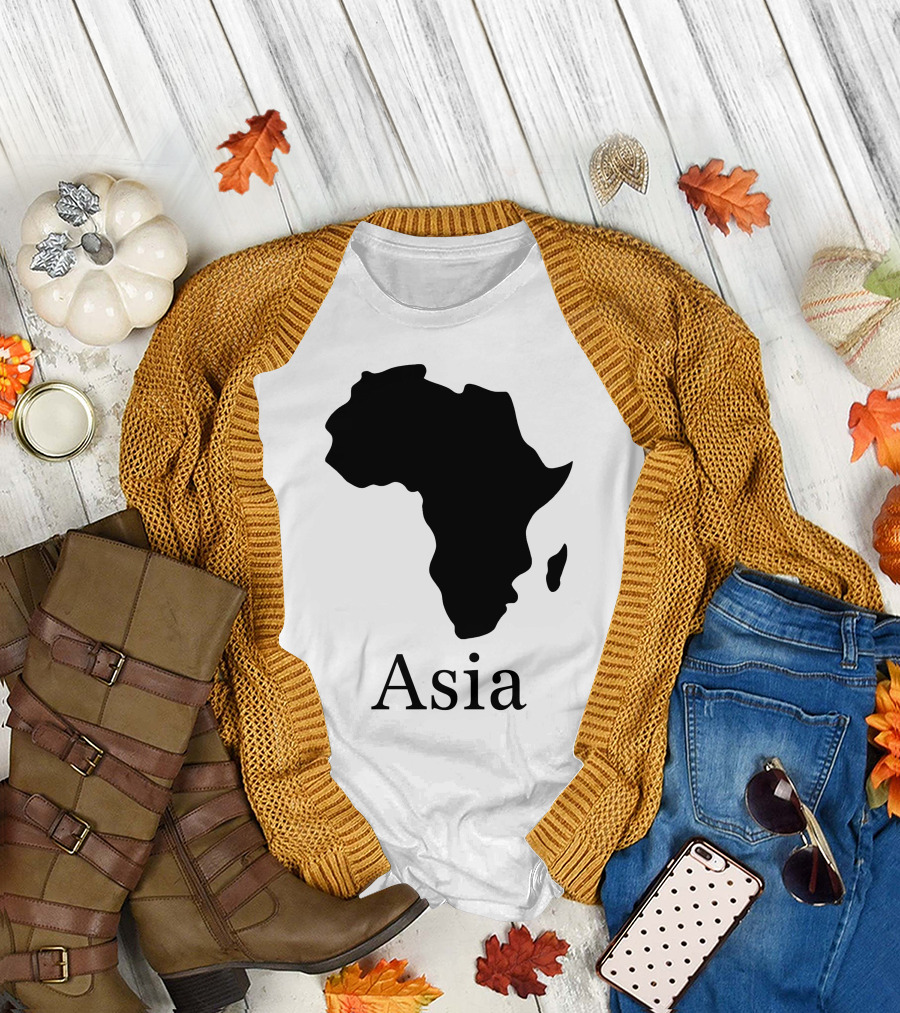 Asia Africa Map Optical Illusion T-Shirt
