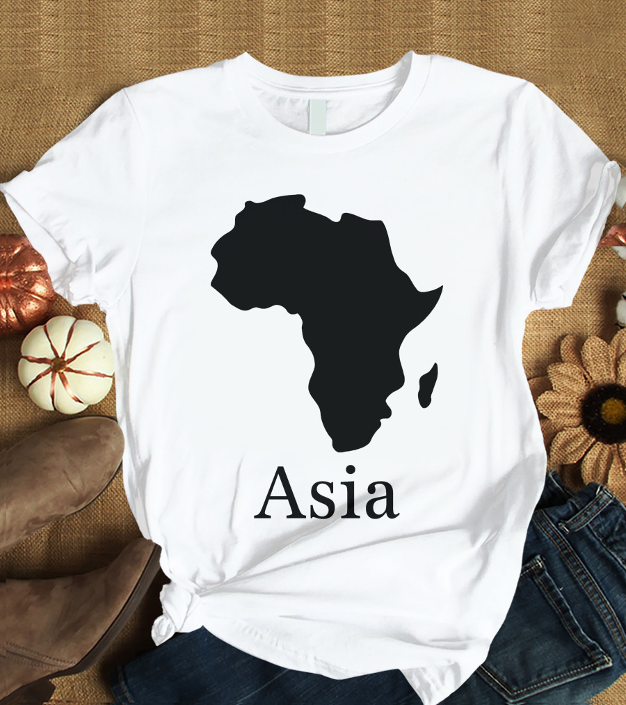 Asia Africa Map Optical Illusion T-Shirt