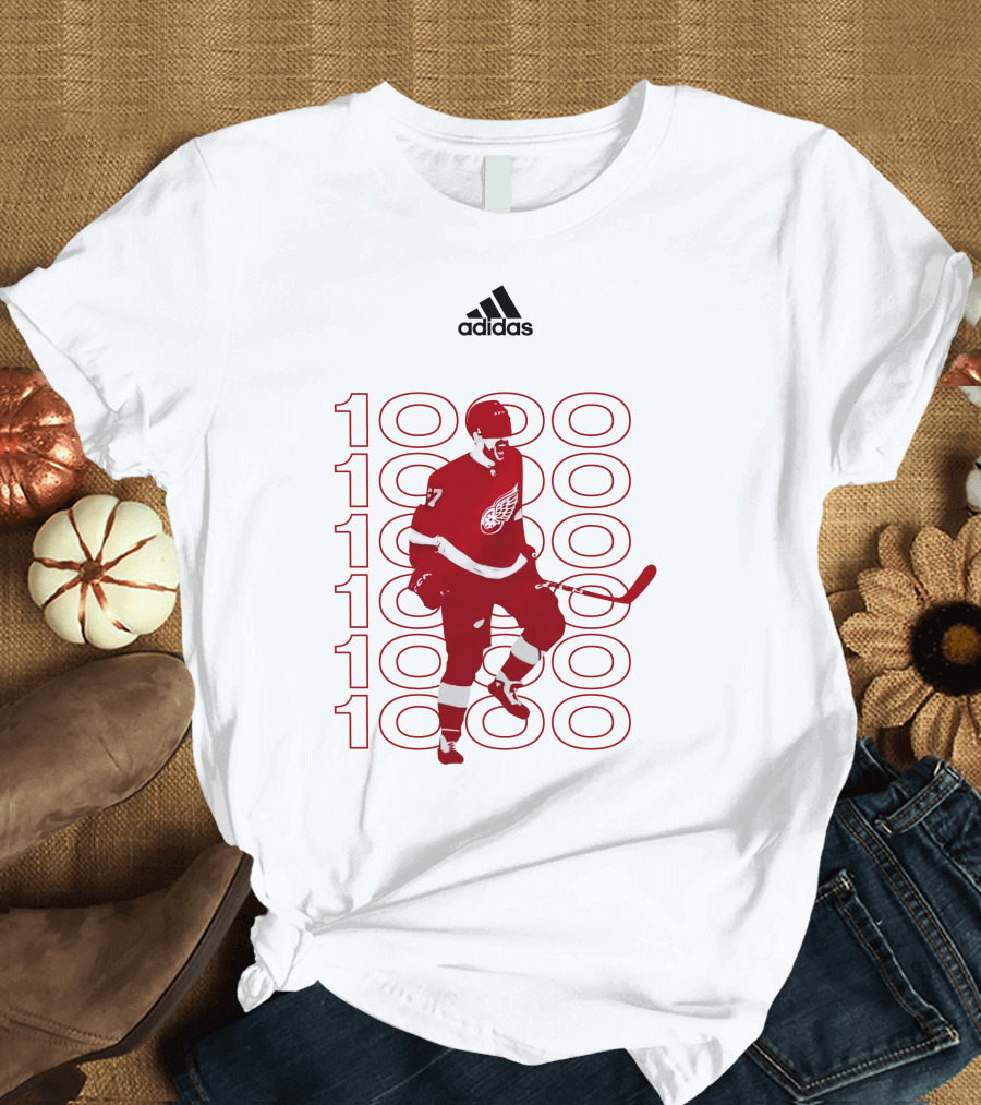 Detroit Red Wings 1000 Games Celebration Player T-Shirt