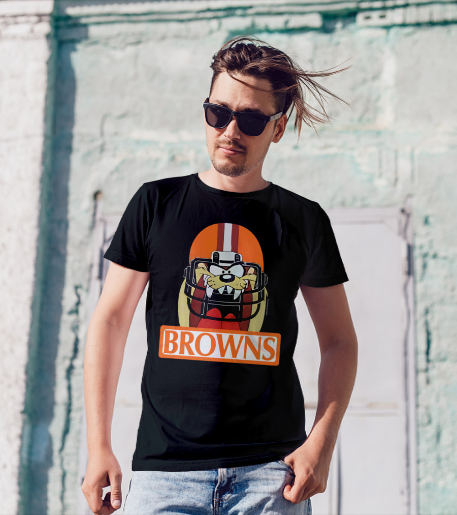 Browns 1993 Cleveland Warner Bros Tazmanian Devil Helmet T-Shirt