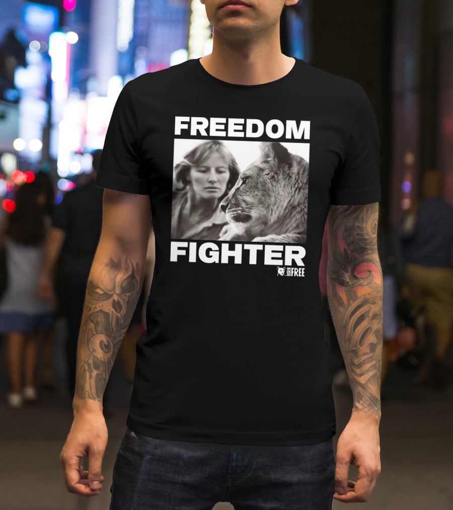 FREEDOM FIGHTER BORN FREE Lion And Woman Interaction T-Shirt