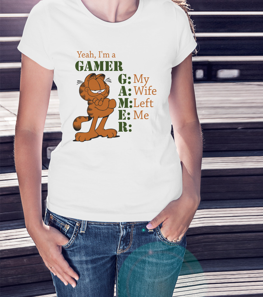 Yeah I'm A Gamer My Wife Left Me Garfield T-Shirt