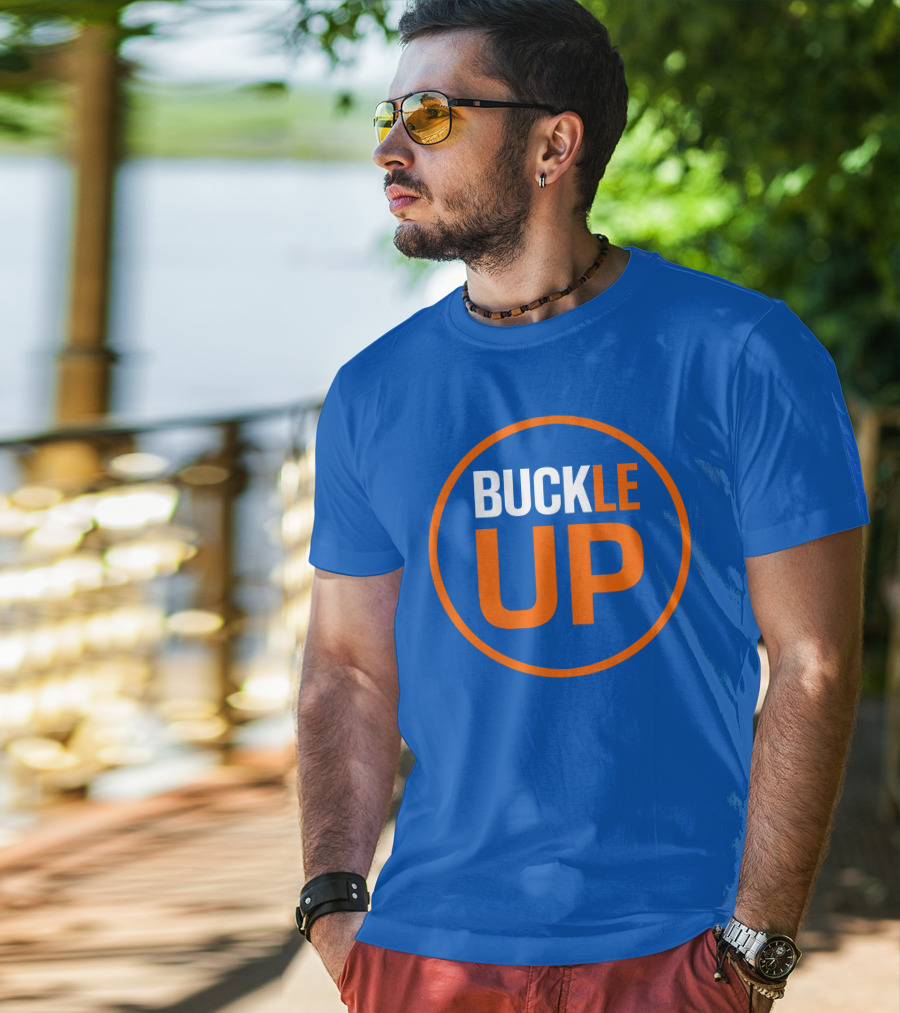BUCKLE UP Alex Cohen Deesha T-Shirt