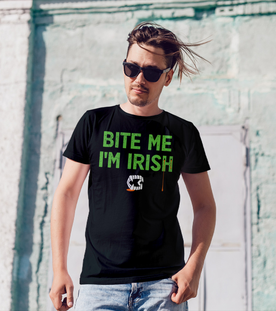 Tizzyent Bite Me I'm Irish With Dripping Blood And Fangs T-Shirt