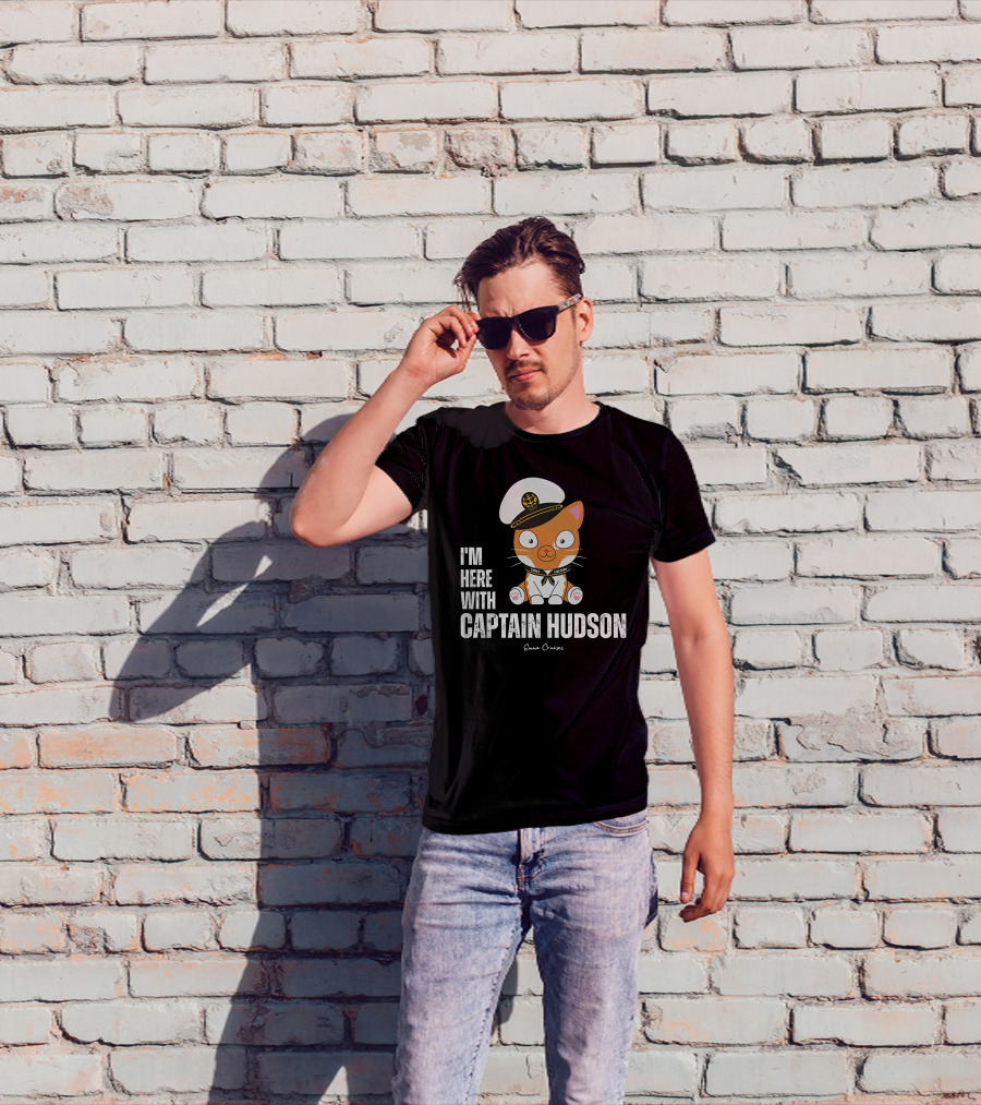 Emma Cruises I'm Here With Captain Hudson Cute Cat T-Shirt