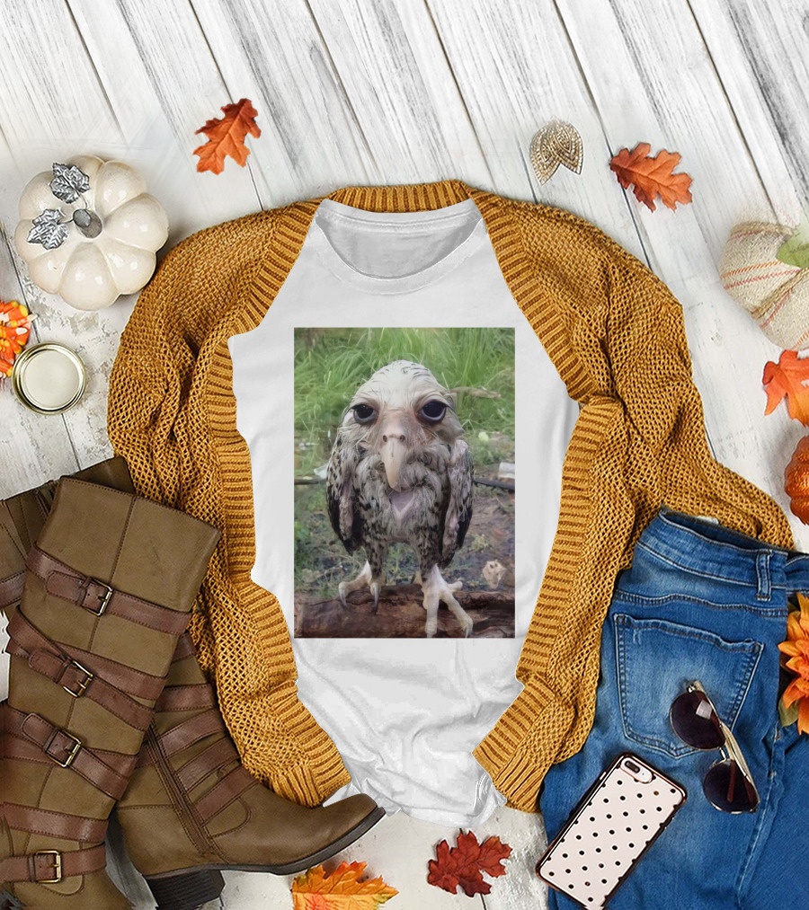 LAMONTS Unique Bird Creature With Big Eyes And Distinct Features T-Shirt