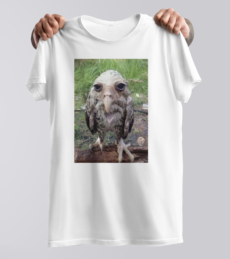 LAMONTS Unique Bird Creature With Big Eyes And Distinct Features T-Shirt