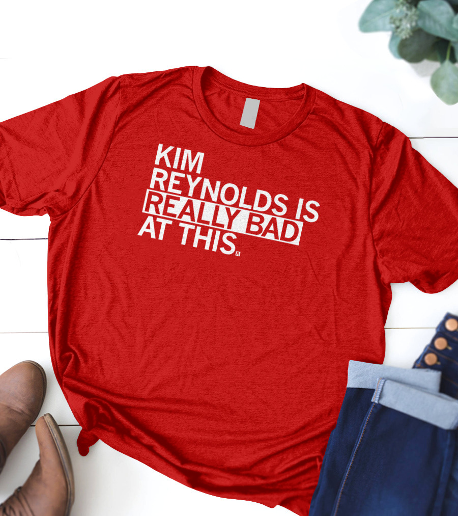 Kim Reynolds Is Really Bad At This T-Shirt