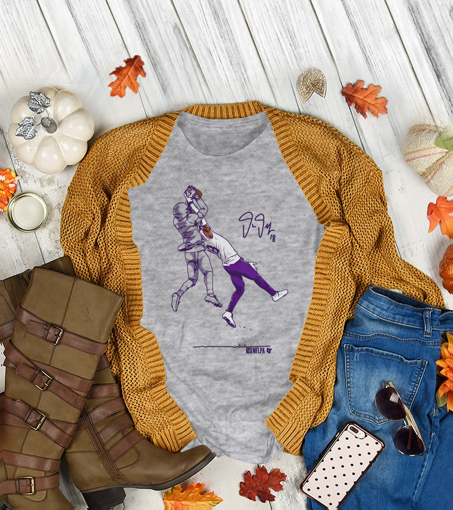 Justin Jefferson NFLPA Signature Catch Moment T-Shirt