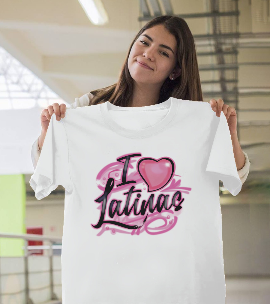 I Love Latinas Glaive T-Shirt