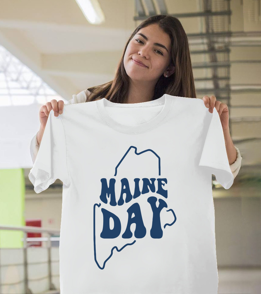 Maine Day Outline Of State T-Shirt