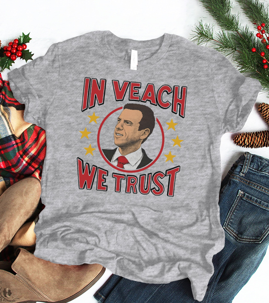 In Veach We Trust Red Tie Portrait With Yellow Stars T-Shirt