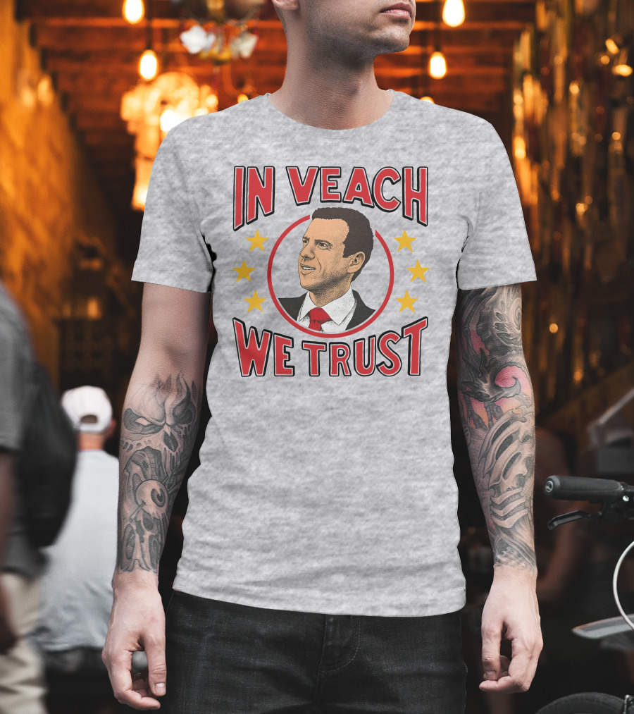 In Veach We Trust Red Tie Portrait With Yellow Stars T-Shirt