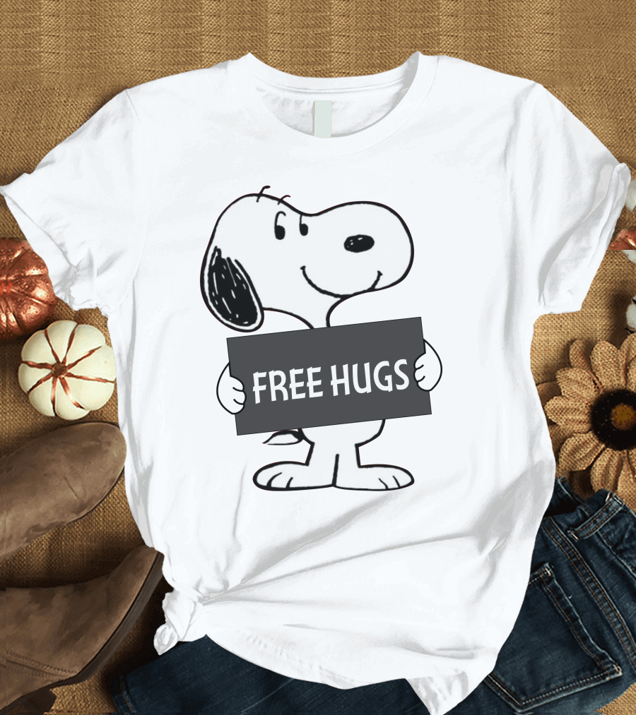 Free Hugs Snoopy Peanuts T-Shirt