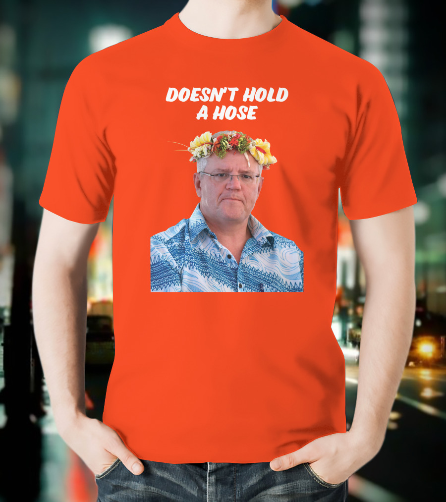 DOESN’T HOLD A HOSE FLORAL SHIRT T-Shirt