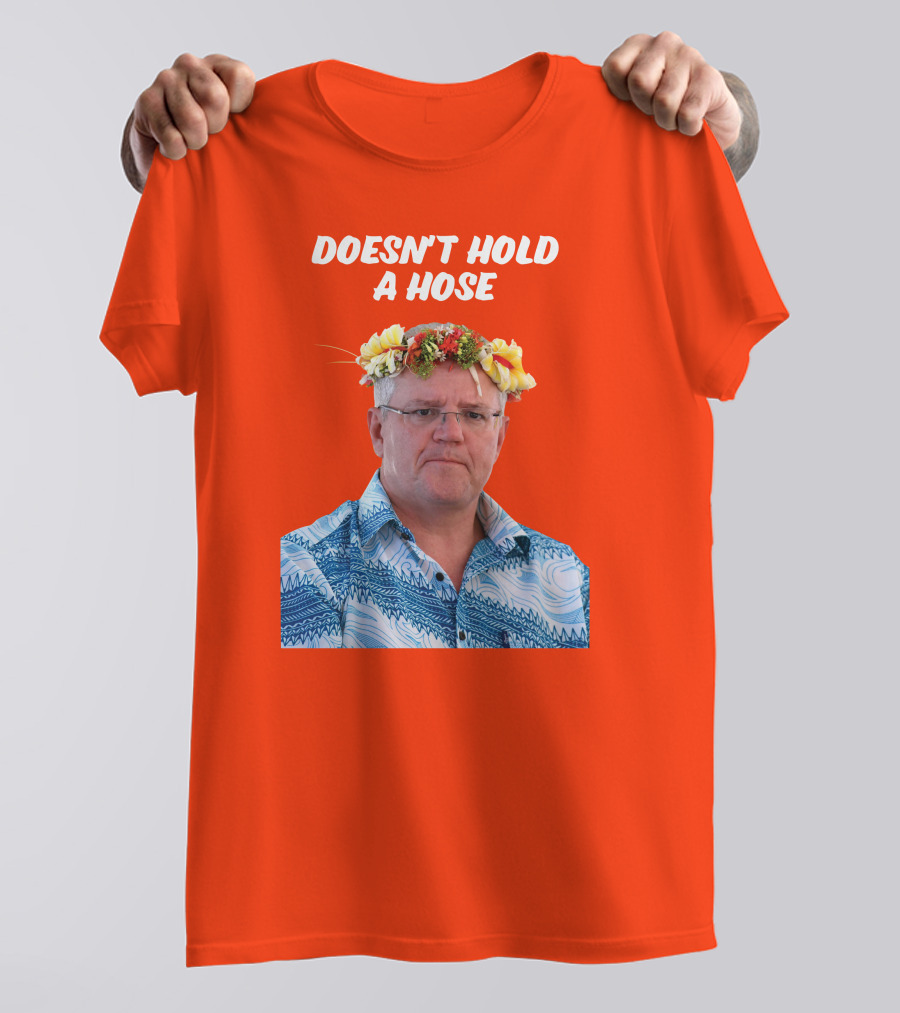 DOESN’T HOLD A HOSE FLORAL SHIRT T-Shirt