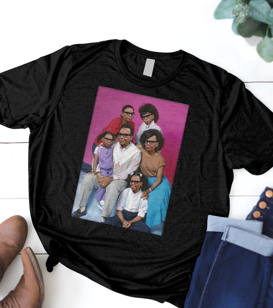 Mcdonkey Designs Keeping Up With The Ru's Family Portrait With Glasses On Pink Background T-Shirt