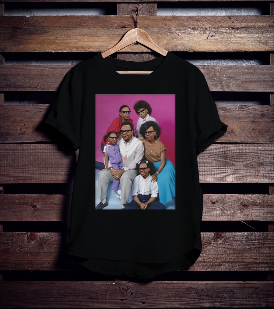 Mcdonkey Designs Keeping Up With The Ru's Family Portrait With Glasses On Pink Background T-Shirt