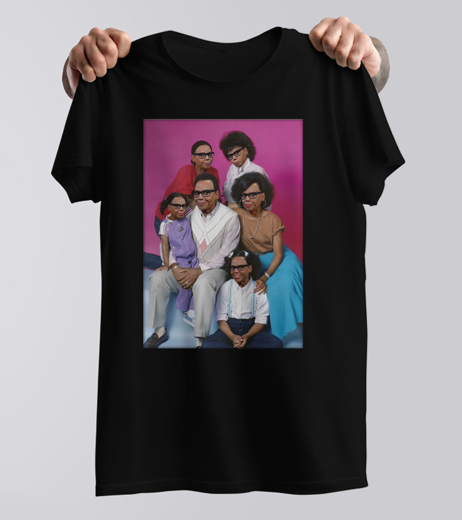 Mcdonkey Designs Keeping Up With The Ru's Family Portrait With Glasses On Pink Background T-Shirt