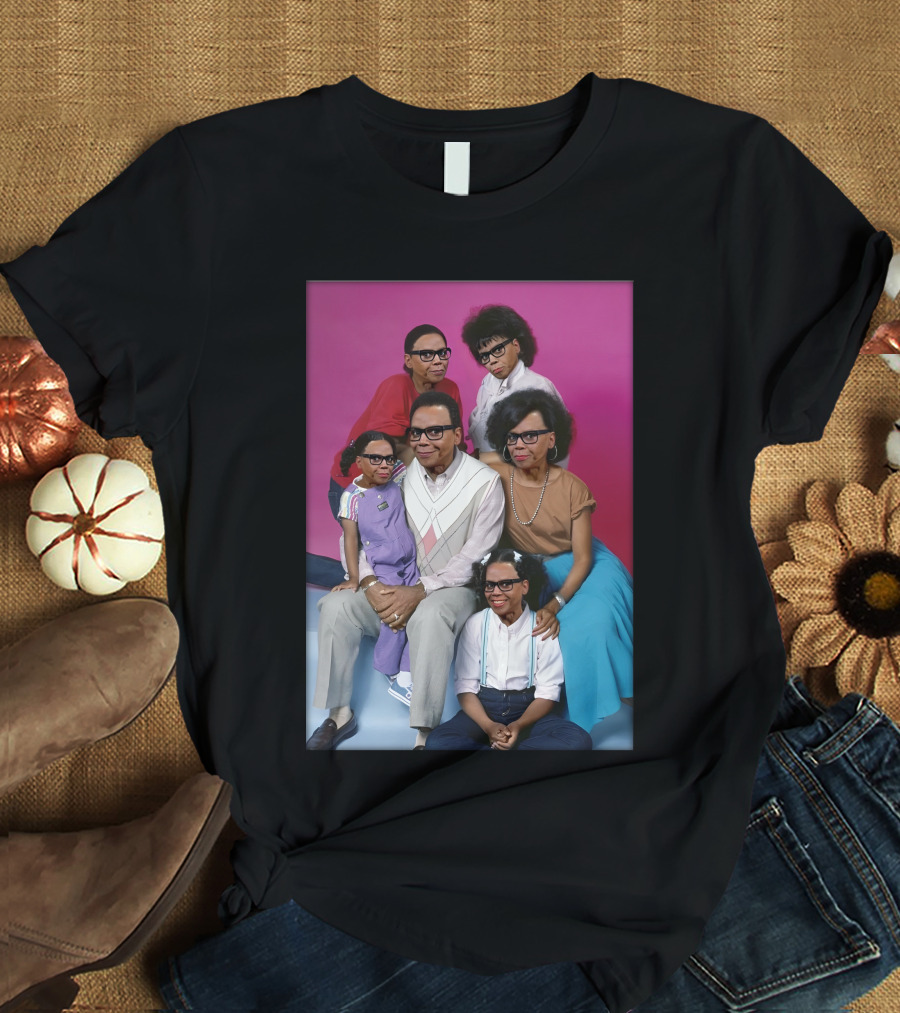 Mcdonkey Designs Keeping Up With The Ru's Family Portrait With Glasses On Pink Background T-Shirt