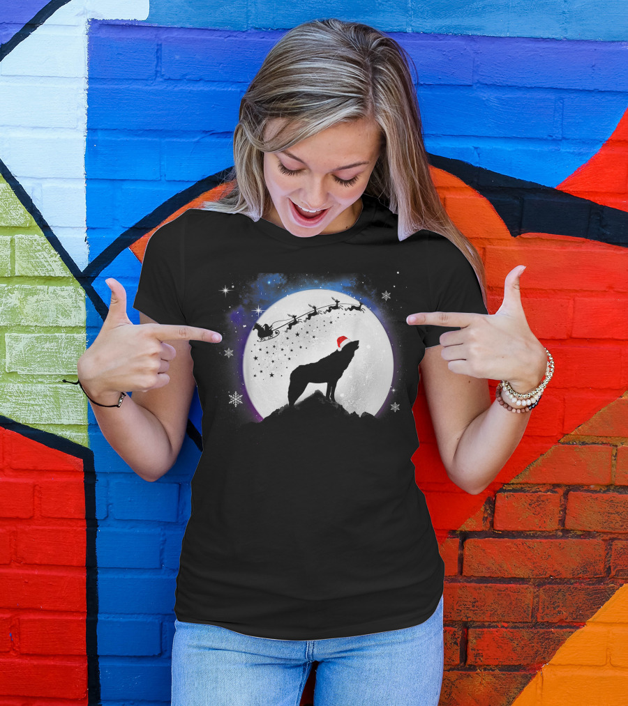 Wolf Santa Hat Full Moon Christmas Night T-Shirt