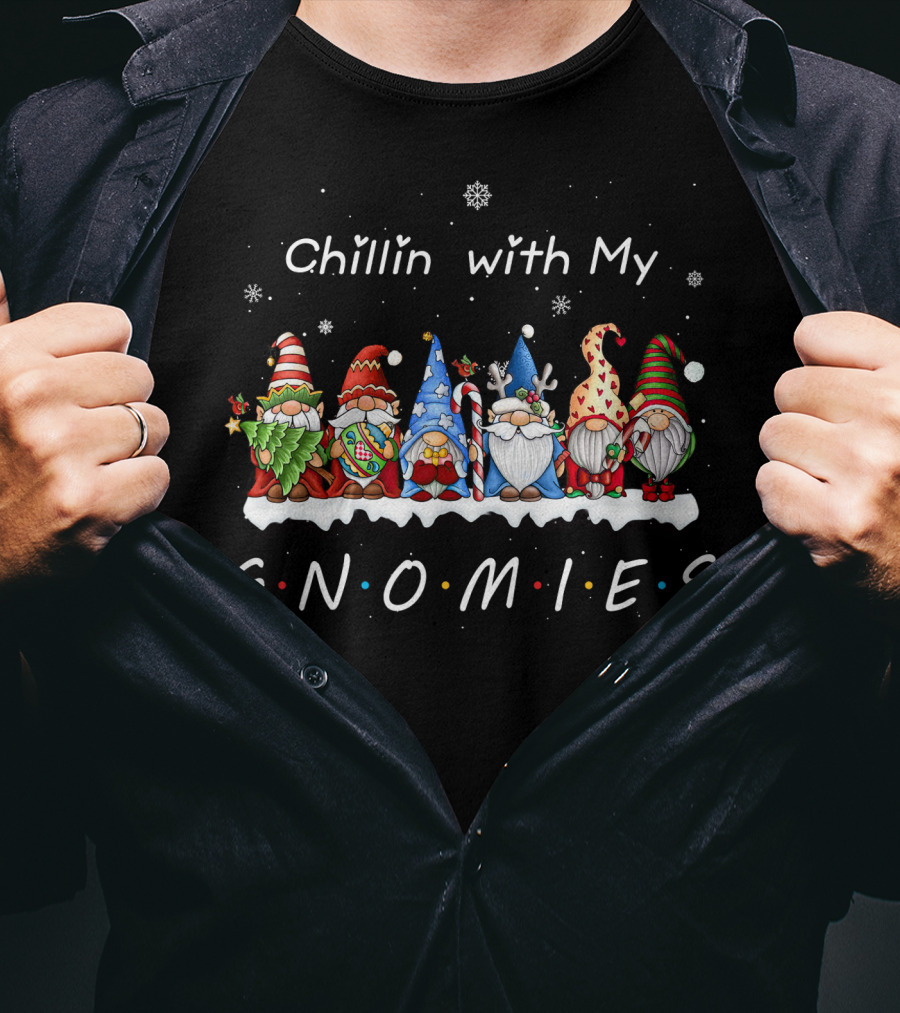 Chillin With My Gnomies Gnome Pajamas Family Christmas Snowflakes T-Shirt