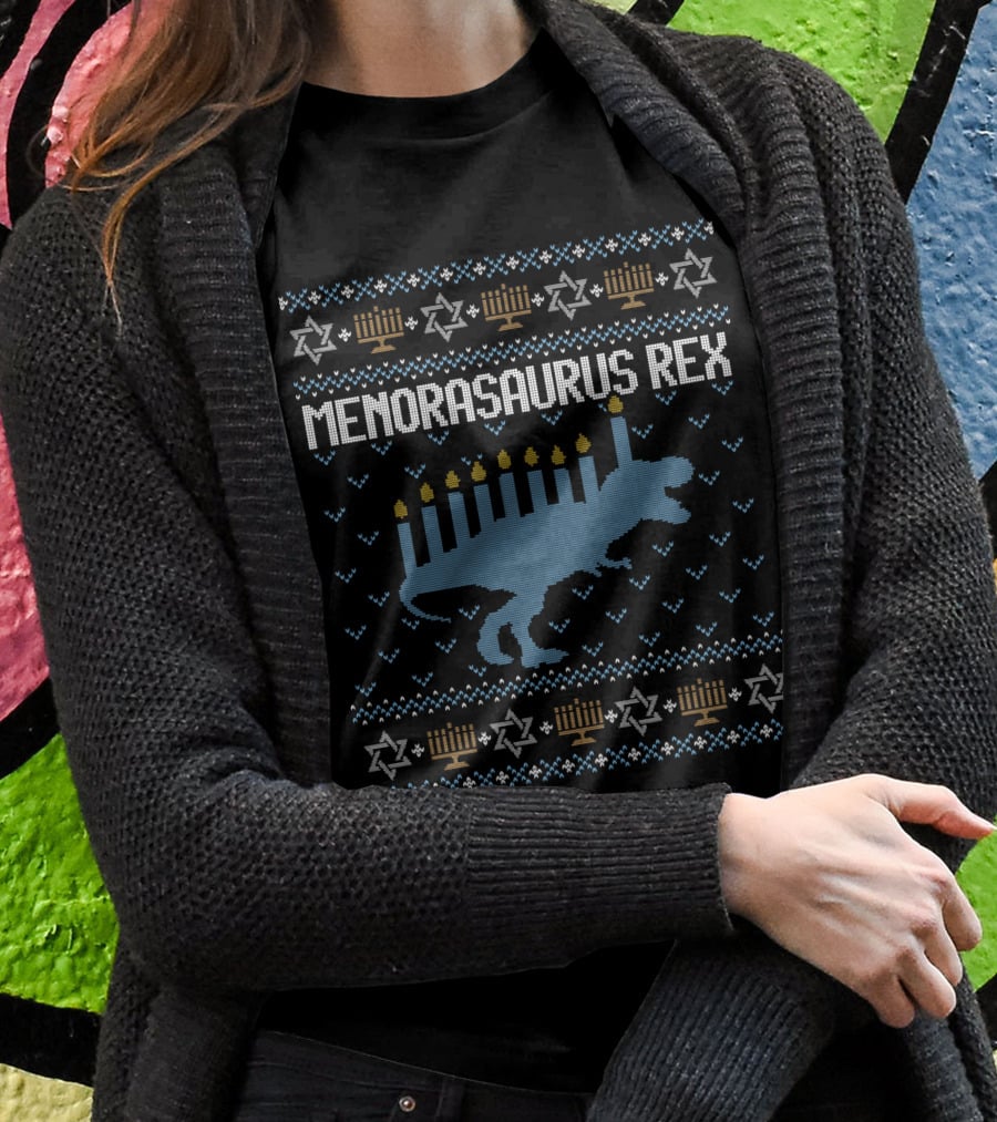 Menorasaurus Rex Hanukkah T-Rex Menorah Candles Star T-Shirt
