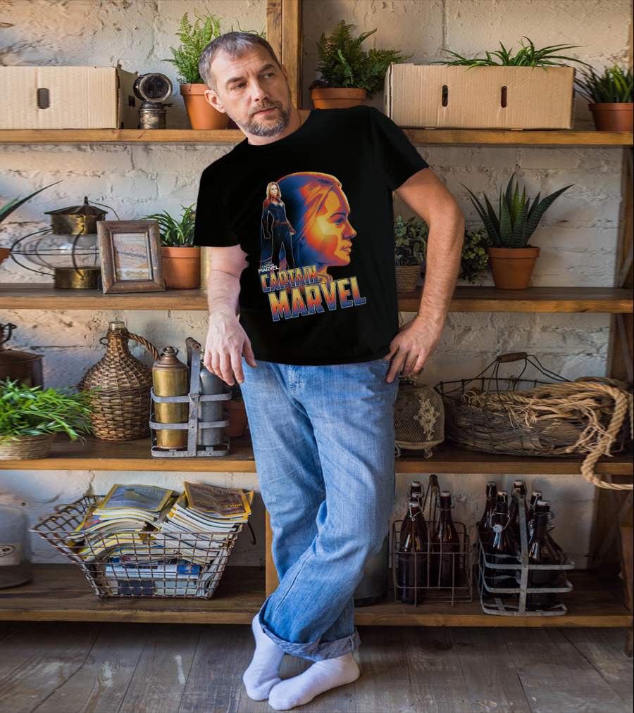 Captain Marvel Heroic Sunset Profile T-Shirt