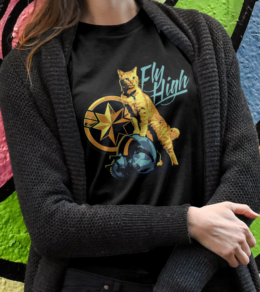 Captain Marvel Symbol Fly High Goose Cat Helmet T-Shirt