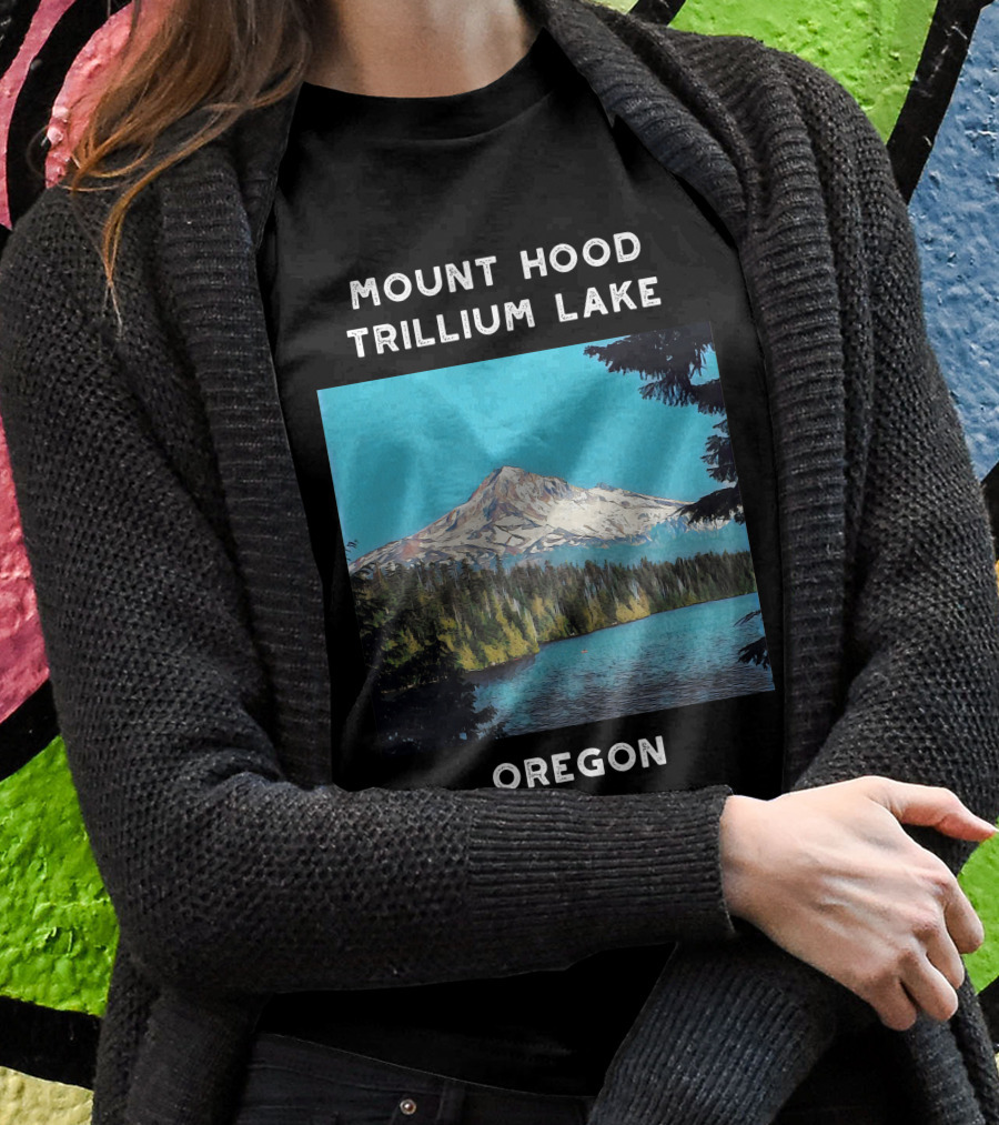 Mount Hood Trillium Lake Oregon T-Shirt