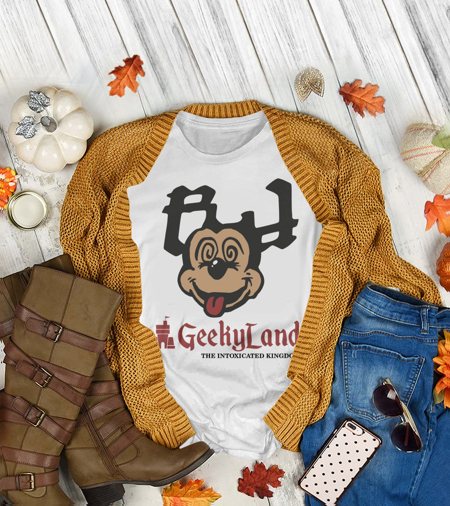 GeekyLand The Intoxicated Kingdom Dizzy Mouse Castle T-Shirt