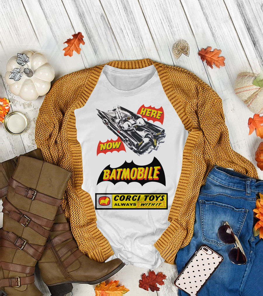 BATMOBILE 267 HERE NOW CORGI TOYS ALWAYS WITH IT T-Shirt