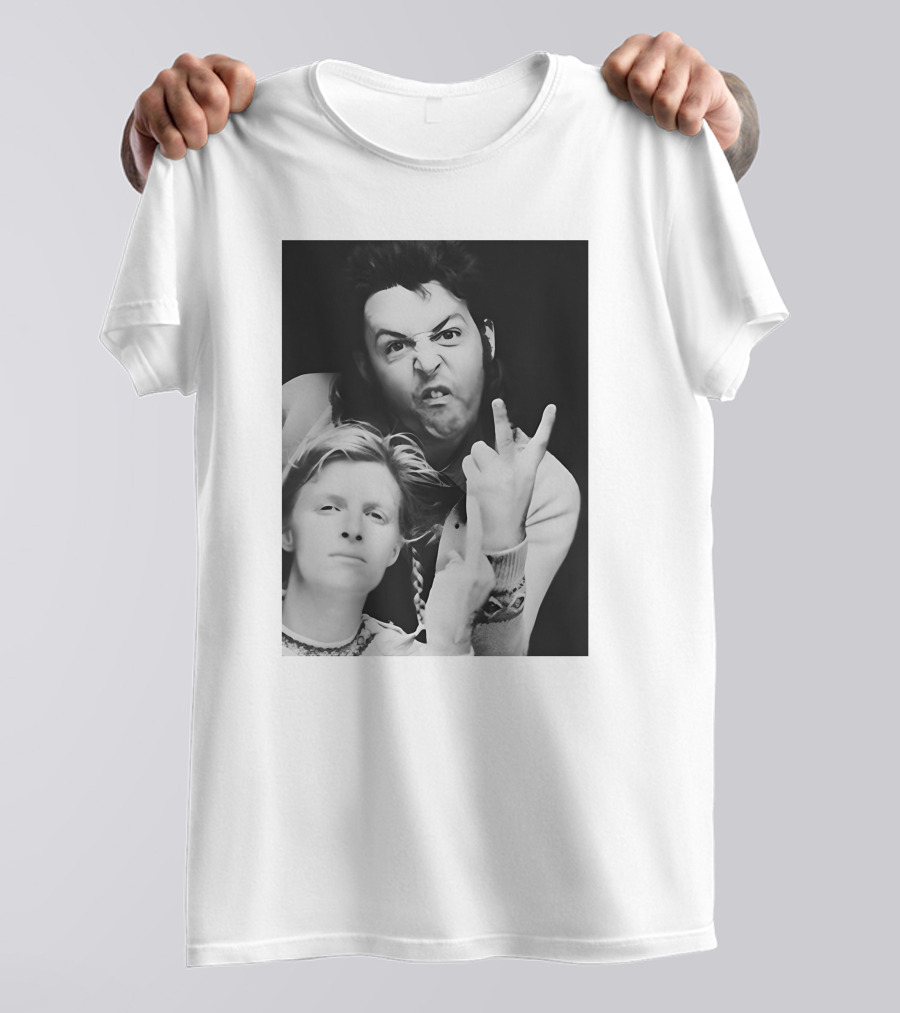 Paul Linda Wings Over Europe V Iconic Rock Duo Black White Photographic T-Shirt