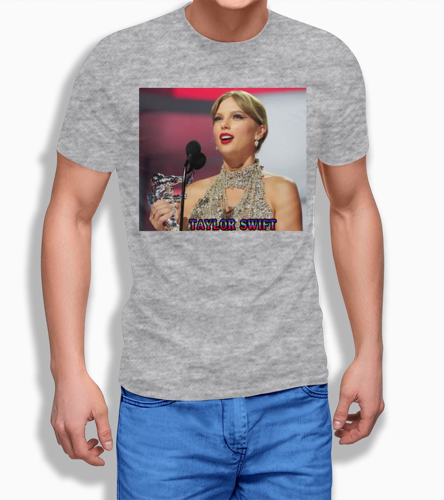 TAYLOR SWIFT SINGER SONGWRITER AWARD MOMENT T-Shirt