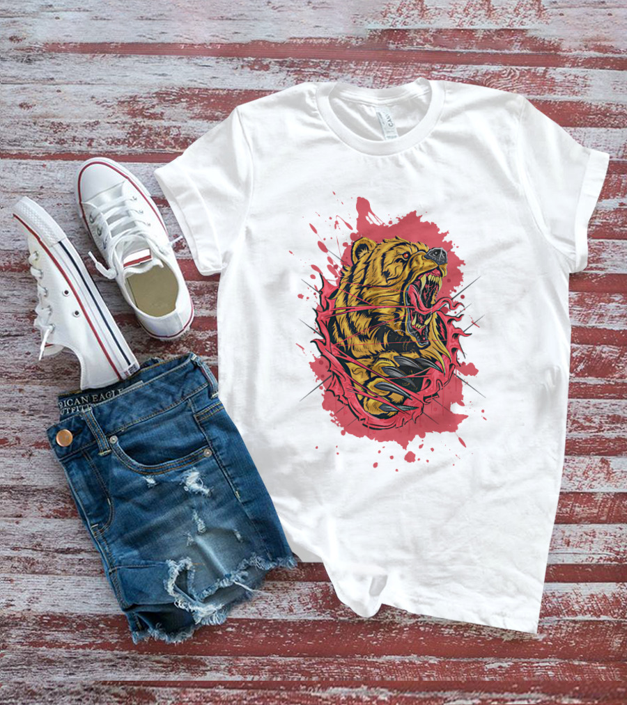 Bear Scary Roaring Splatter T-Shirt