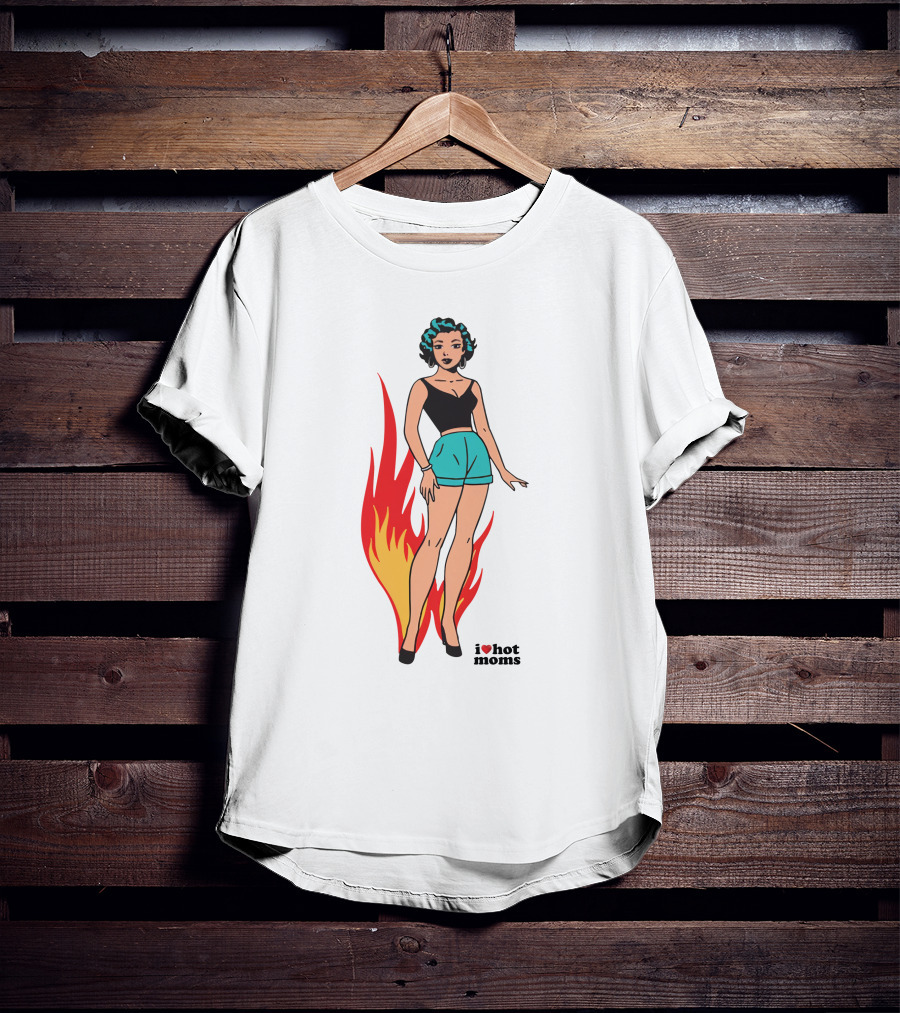 I Heart Hot Moms Vintage Comic Style Flame Background T-Shirt