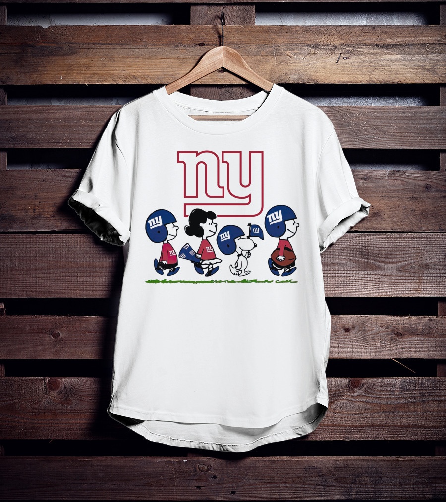 Peanuts Snoopy New York Giants Football Team NFL Characters T-Shirt