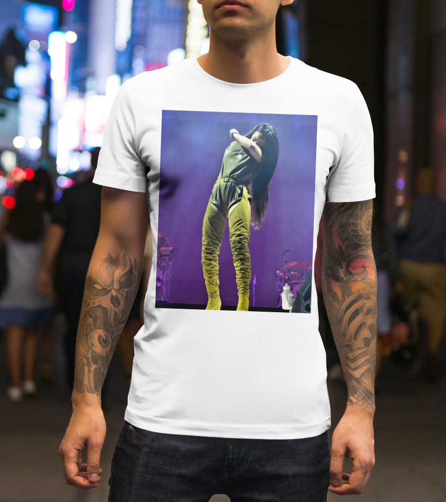 Rihanna Performing Live At Made In America Festival T-Shirt