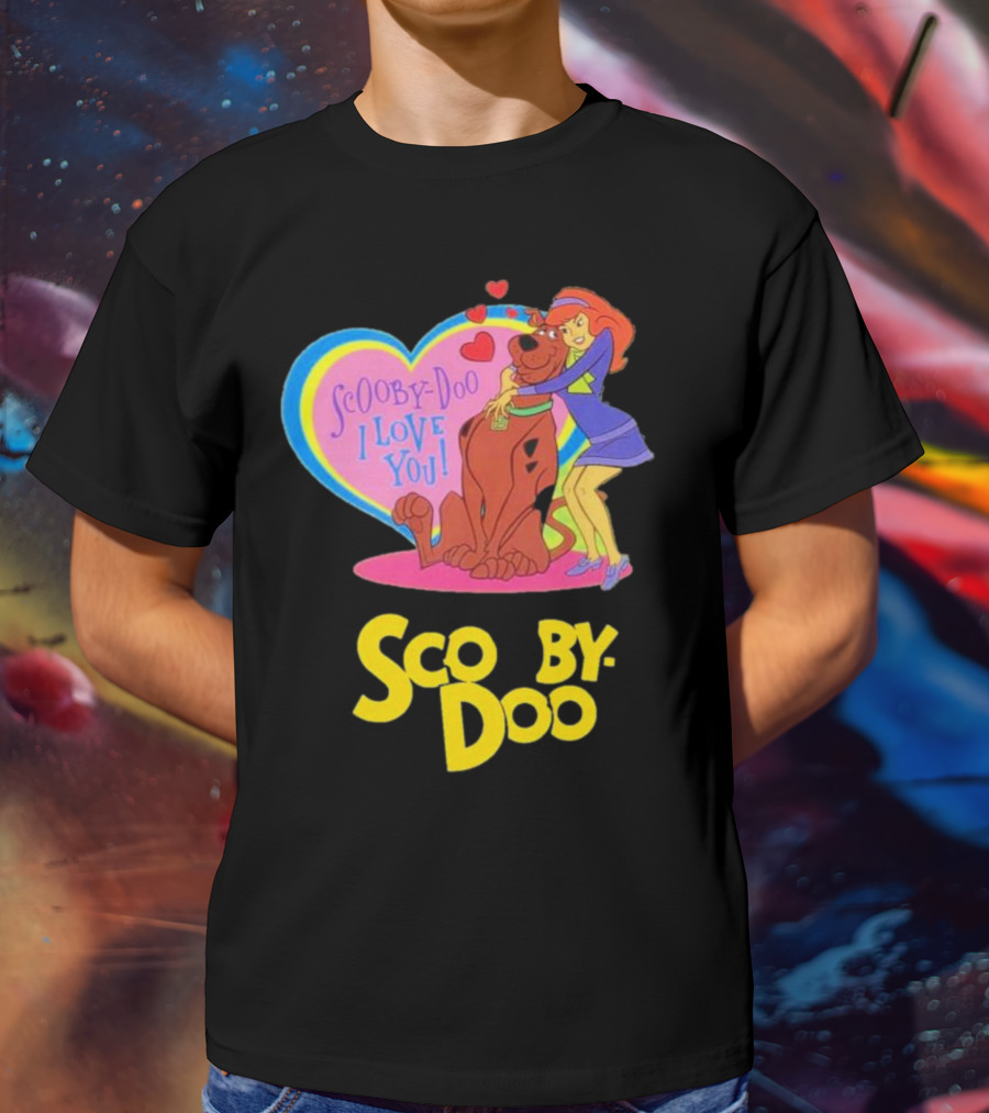 Scooby-Doo I Love You Heart And Hug With Daphne T-Shirt