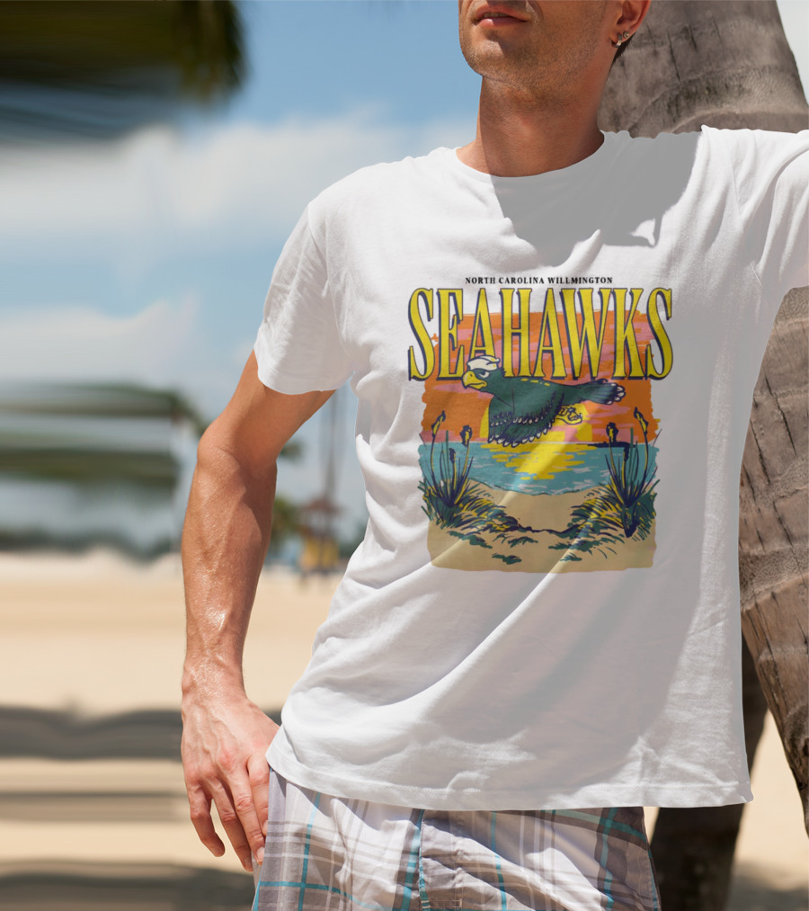 North Carolina Wilmington Seahawks Throwback Retro Beach Sunset Scene T-Shirt