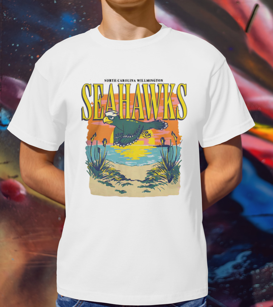 North Carolina Wilmington Seahawks Throwback Retro Beach Sunset Scene T-Shirt
