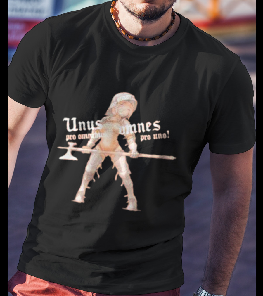 Unus Pro Omnibus Omnes Pro Uno Warrior Girl Armor T-Shirt