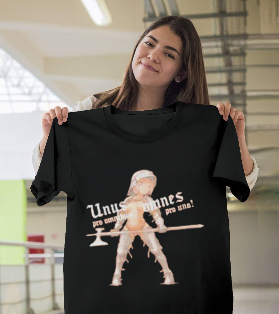 Unus Pro Omnibus Omnes Pro Uno Warrior Girl Armor T-Shirt