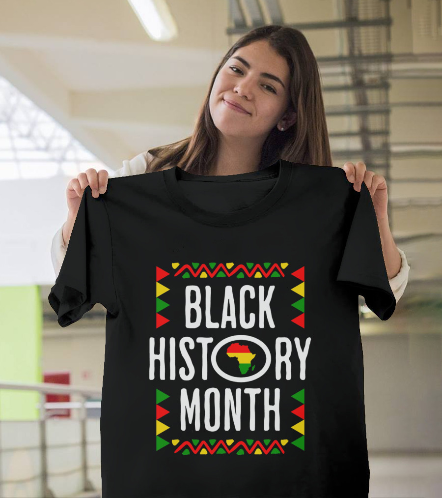 Black History Month African American Culture Africa Map Motif With Red Yellow Green T-Shirt