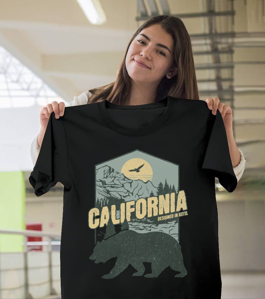 California Bear Wilderness Camping Hiking Designed In Kittl T-Shirt